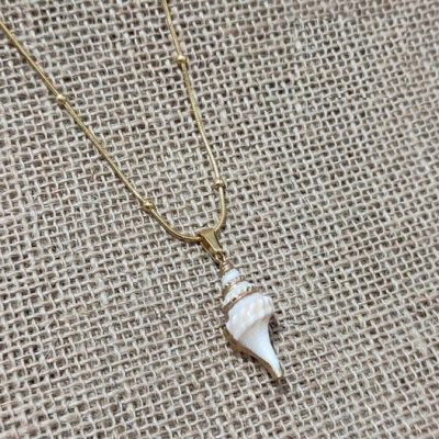 COLLAR CON CONCHITA NATURAL